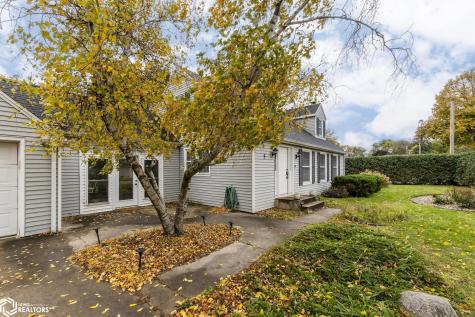 5 Lakeview Drive Mason City IA 50401
