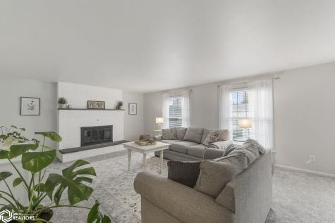 5 Lakeview Drive Mason City IA 50401
