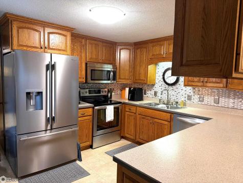 732 N Wooster Street Algona IA 50511