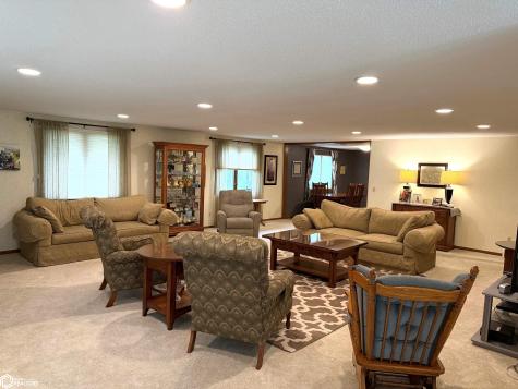 732 N Wooster Street Algona IA 50511