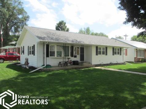 103 5th Avenue SE Belmond IA 50421