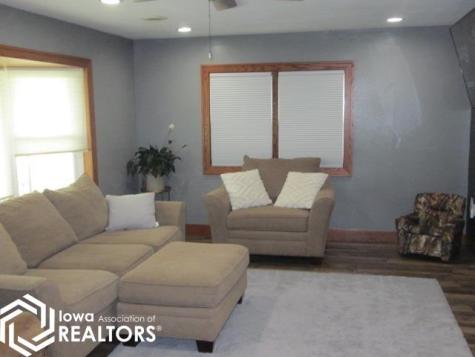 103 5th Avenue SE Belmond IA 50421