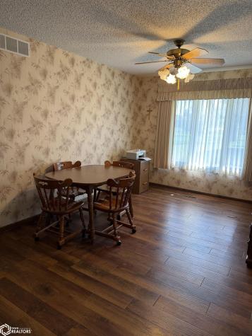 1902 E State Street Algona IA 50511