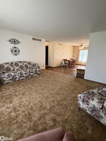 1902 E State Street Algona IA 50511
