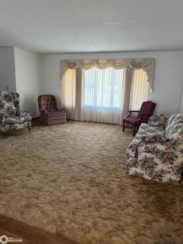1902 E State Street Algona IA 50511