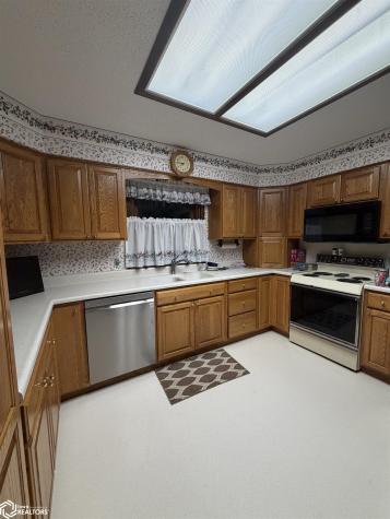 1902 E State Street Algona IA 50511