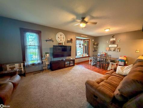 419 3rd Street SW Hampton IA 50441