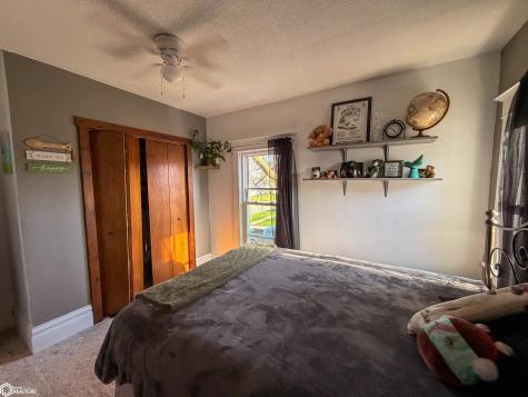 419 3rd Street SW Hampton IA 50441
