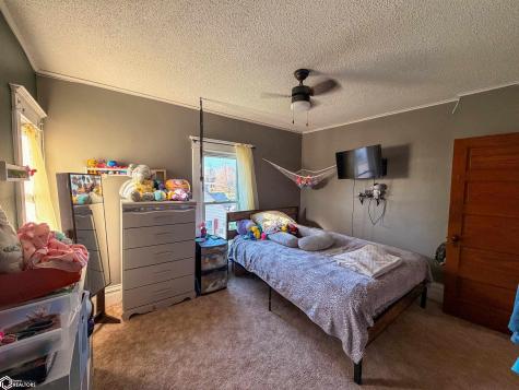 419 3rd Street SW Hampton IA 50441