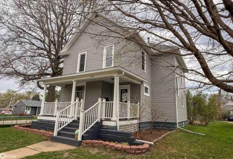 419 3rd Street SW Hampton IA 50441