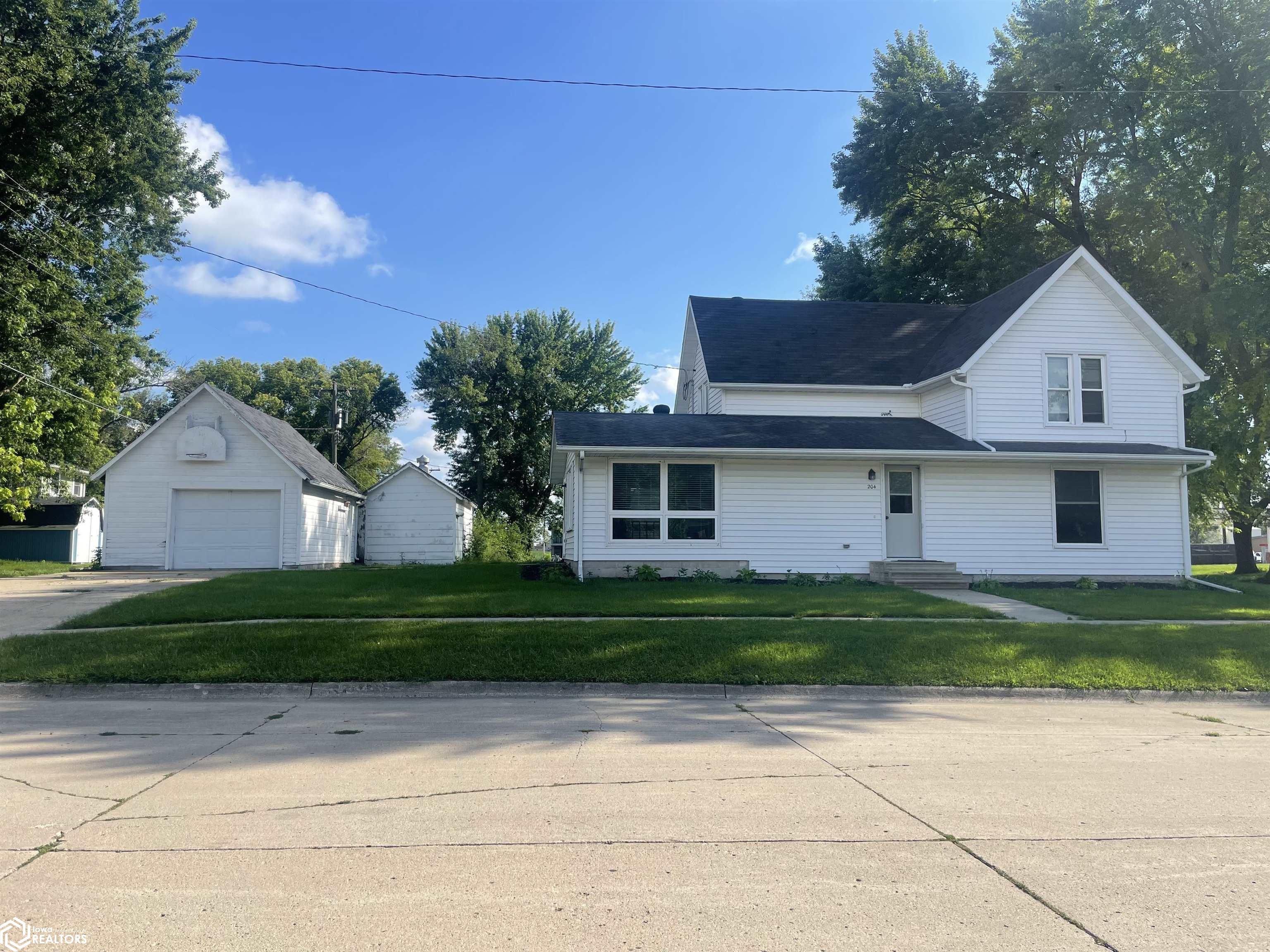 204 2nd Street NE Buffalo Center IA 50424