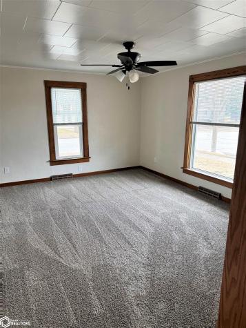 204 2nd Street NE Buffalo Center IA 50424