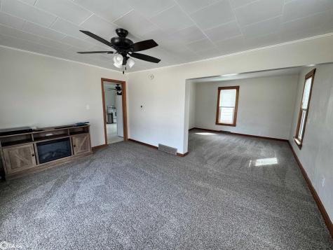 204 2nd Street NE Buffalo Center IA 50424