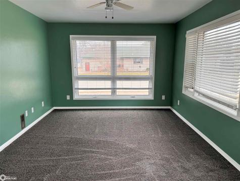 204 2nd Street NE Buffalo Center IA 50424
