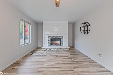 315 N 6th Street Clear Lake IA 50428