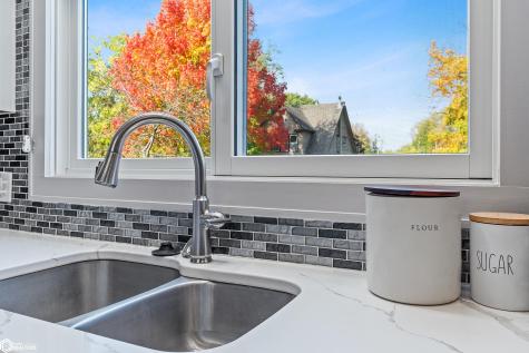 315 N 6th Street Clear Lake IA 50428