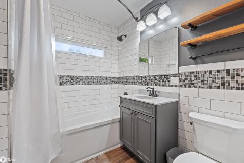 315 N 6th Street Clear Lake IA 50428