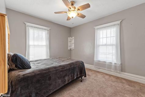 315 N 6th Street Clear Lake IA 50428