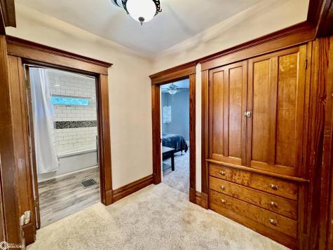 315 N 6th Street Clear Lake IA 50428