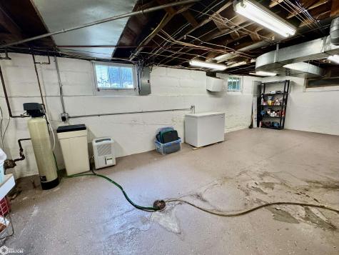 315 N 6th Street Clear Lake IA 50428