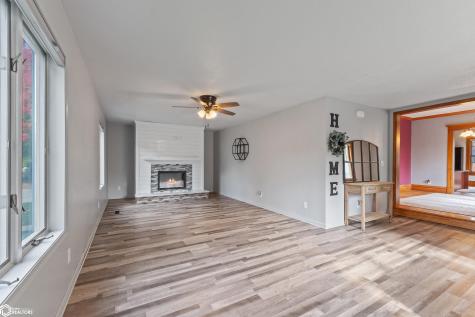 315 N 6th Street Clear Lake IA 50428