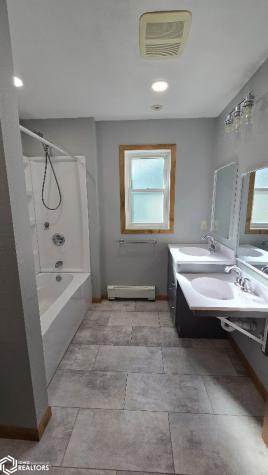 207 N Lincoln Street Lake Mills IA 50450