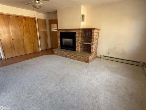 207 N Lincoln Street Lake Mills IA 50450