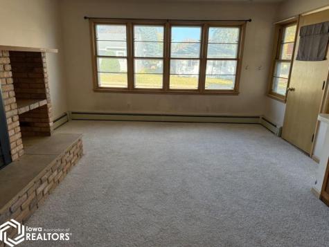 207 N Lincoln Street Lake Mills IA 50450