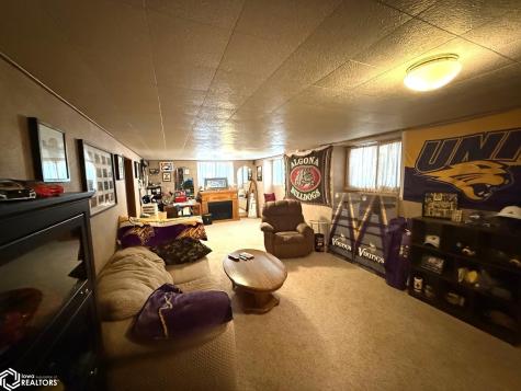 419 W Overmeyer Drive Algona IA 50511