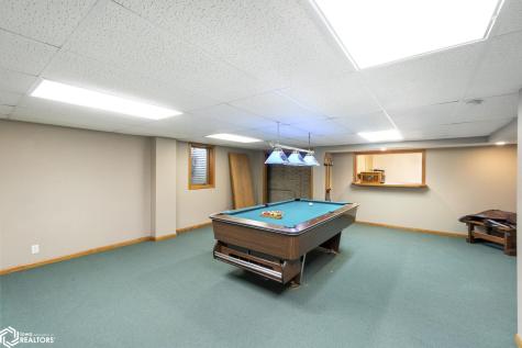 2037 12th Street NE Mason City IA 50401