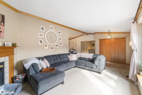 2037 12th Street NE Mason City IA 50401