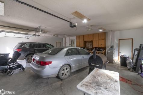 2037 12th Street NE Mason City IA 50401