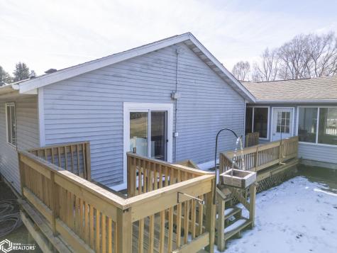 2037 12th Street NE Mason City IA 50401