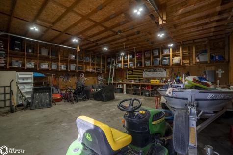 2037 12th Street NE Mason City IA 50401