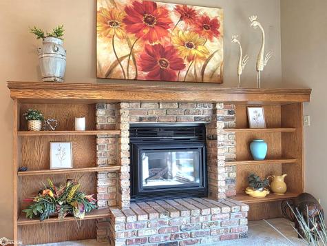 925 Briarstone Drive Mason City IA 50401