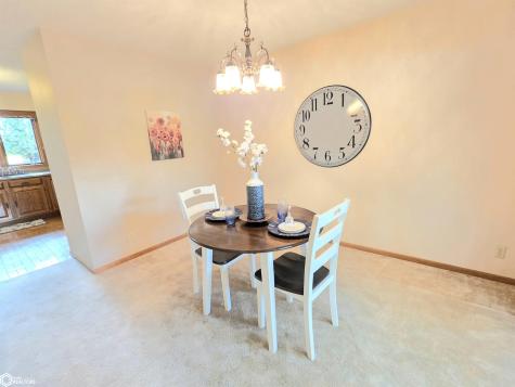 925 Briarstone Drive Mason City IA 50401