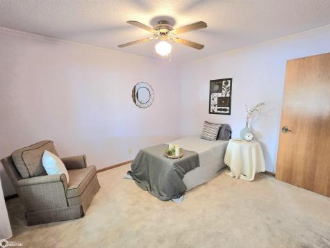 925 Briarstone Drive Mason City IA 50401