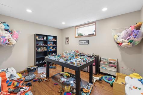 105 Woodlane Drive Clear Lake IA 50428