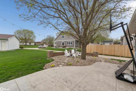 105 Woodlane Drive Clear Lake IA 50428