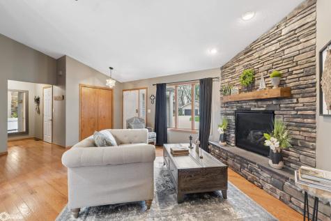 105 Woodlane Drive Clear Lake IA 50428