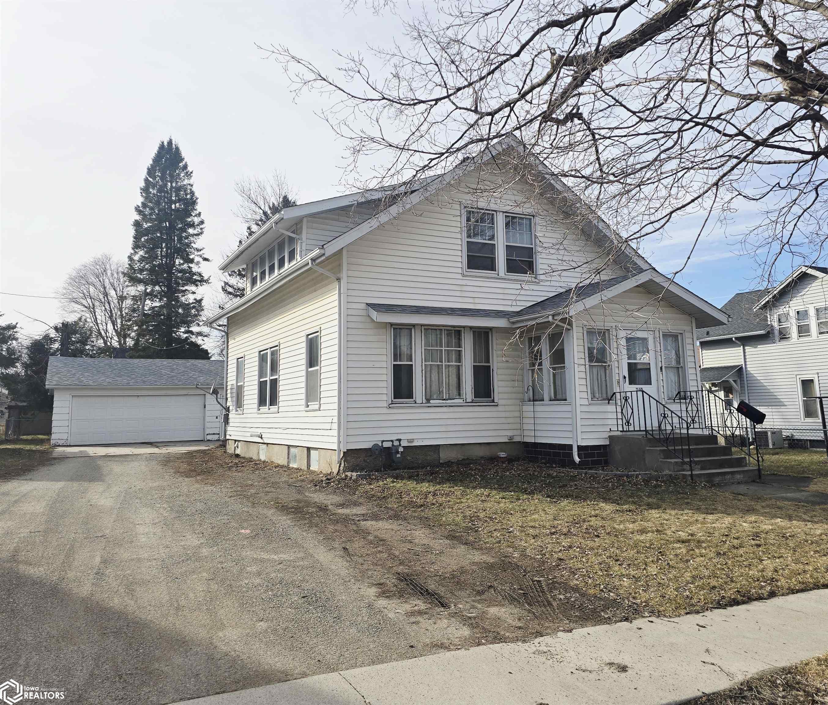 740 Grove Avenue Garner IA 50438