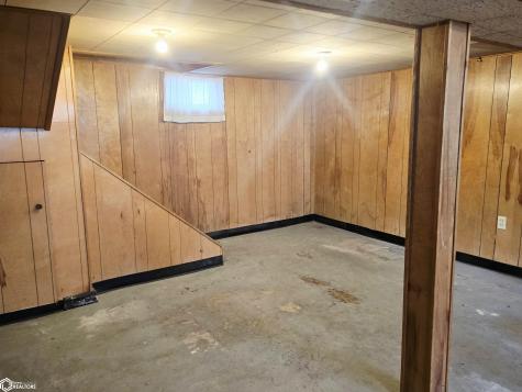 740 Grove Avenue Garner IA 50438