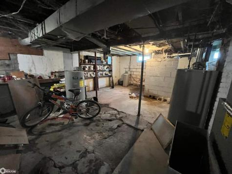 708 2nd Street SW Clarion IA 50525