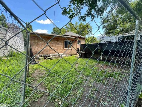 708 2nd Street SW Clarion IA 50525