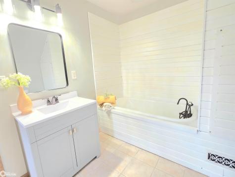 213 Jefferson Street Rockwell IA 50469