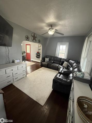 520 290th Street Britt IA 50423