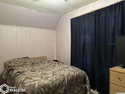 404 W Front Street Lake Mills IA 50450