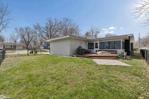 900 6th Avenue S Clear Lake IA 50428