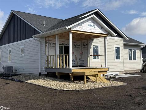 145 Boulder Mason City IA 50401