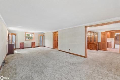 278 Lakeview Drive Mason City IA 50401